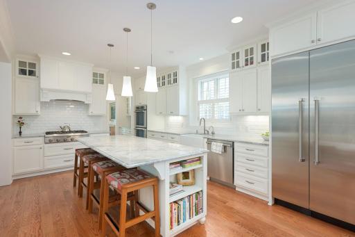 619 Gardner Street, Wayzata, MN 55391
