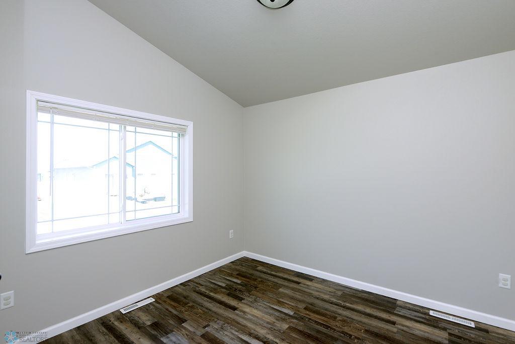 Upper bedroom 2