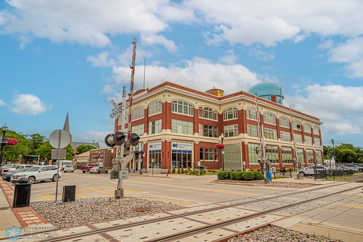 505 Broadway Dr N, Fargo, ND 58102-4.jpg