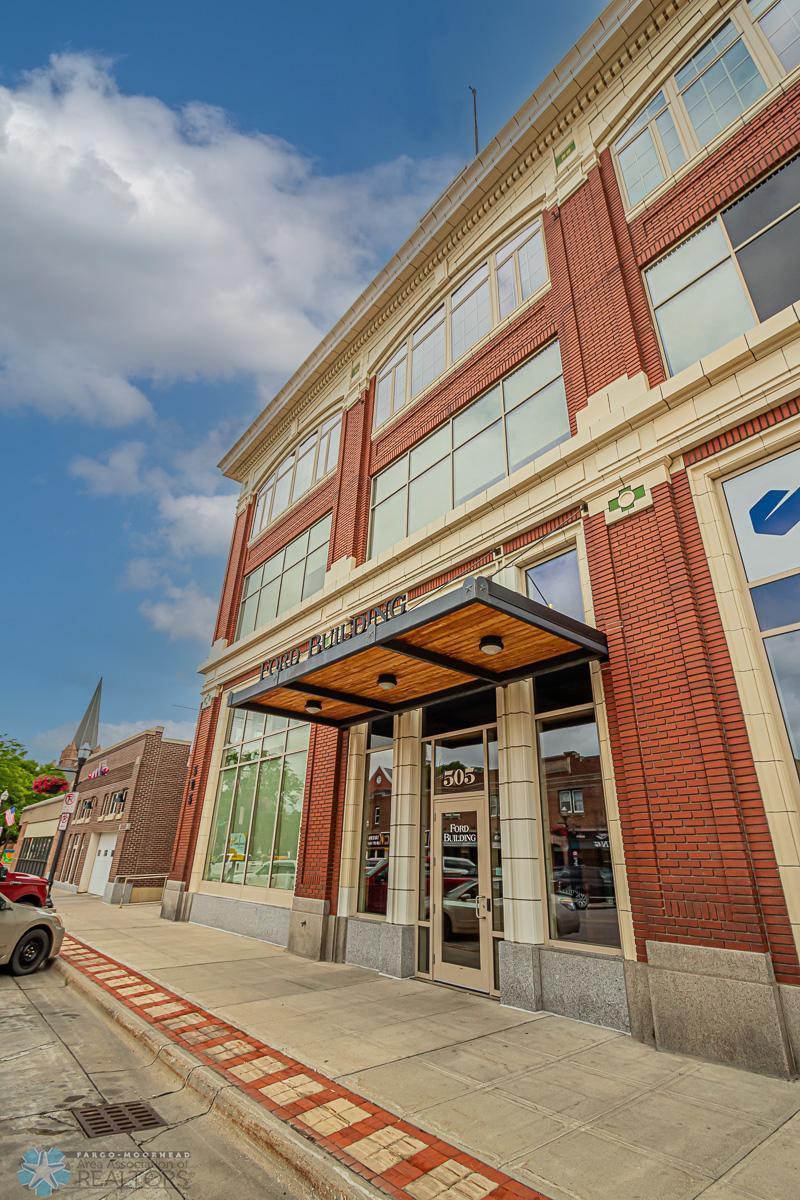 505 Broadway Dr N, Fargo, ND 58102-2.jpg