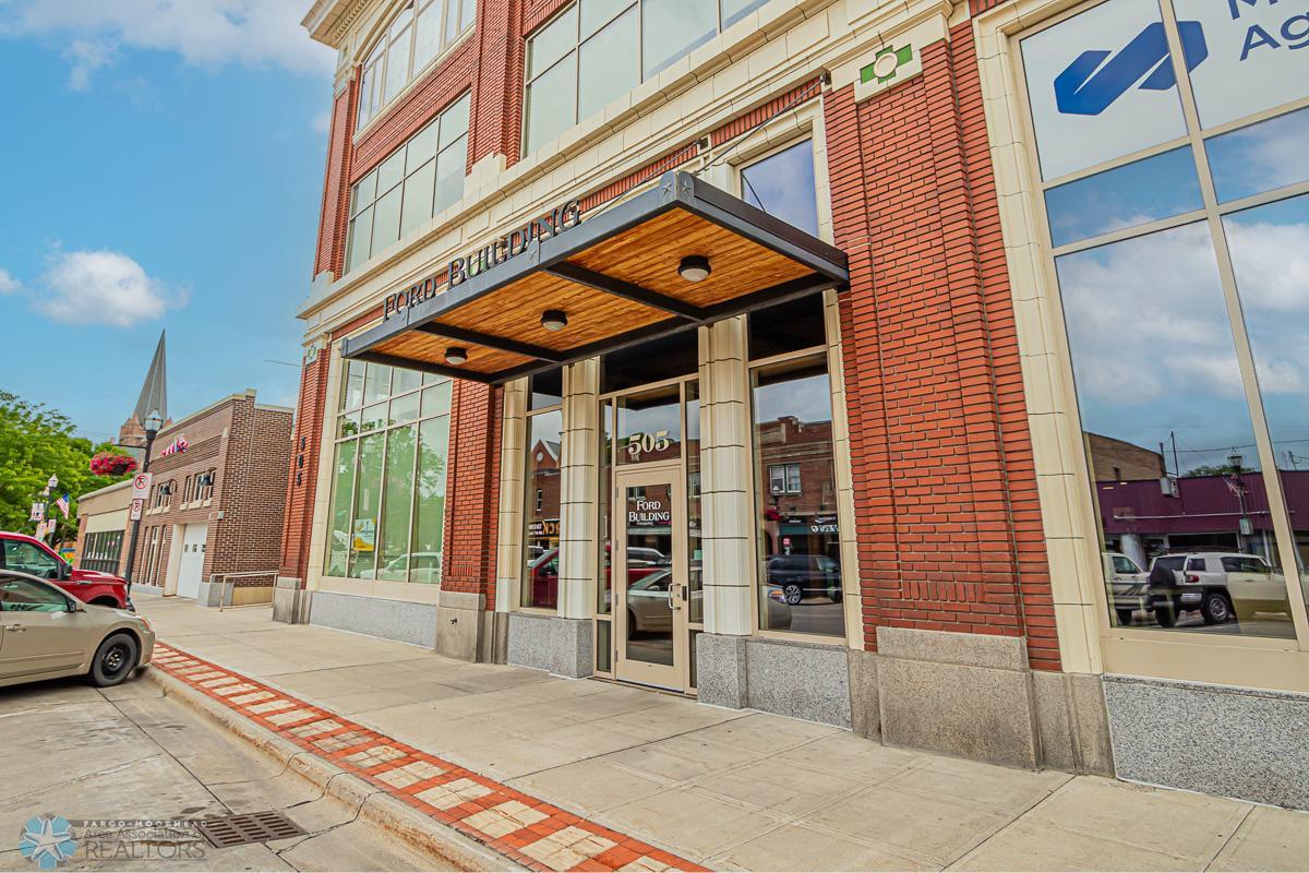 505 Broadway Dr N, Fargo, ND 58102-1.jpg