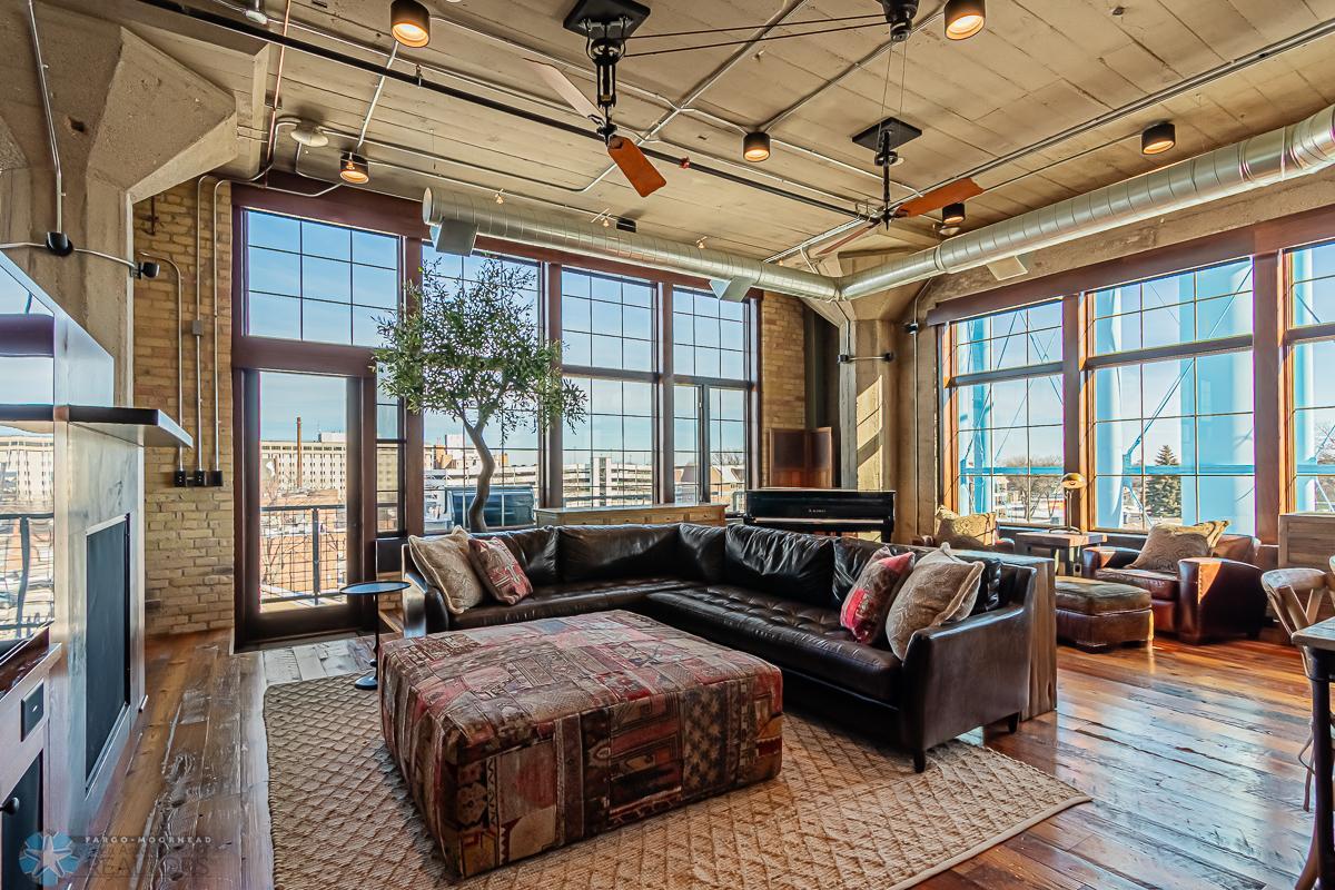 Living_Room_1.jpg