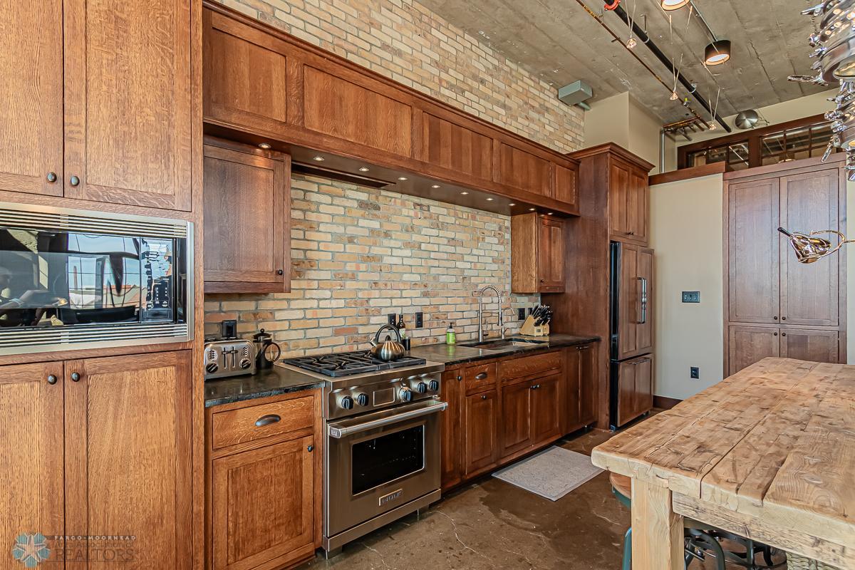 Kitchen_1.jpg