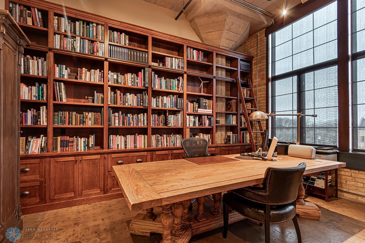 Evening_Office_2.jpg