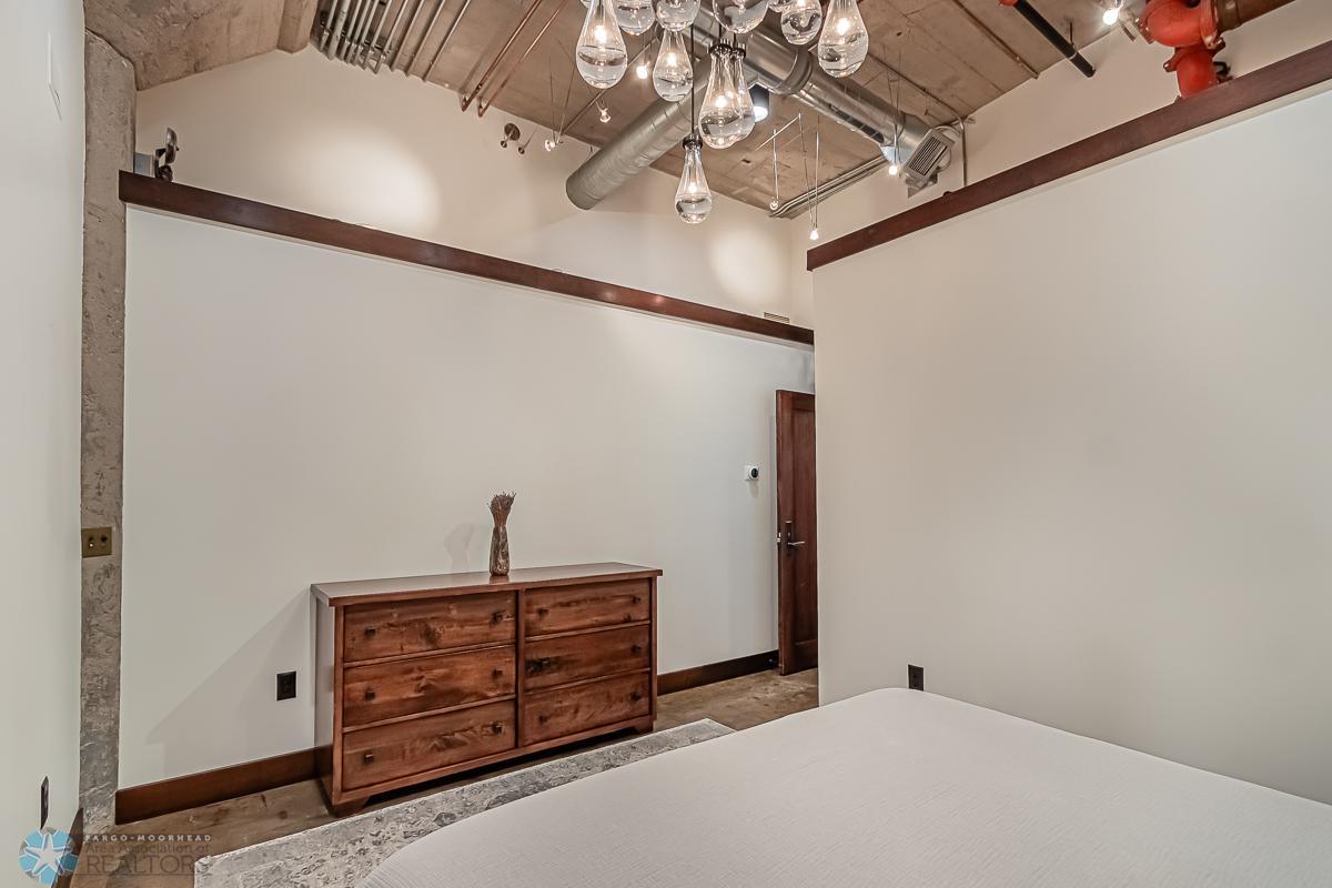 Bedroom_3.jpg