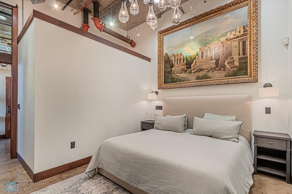 Bedroom_2.jpg
