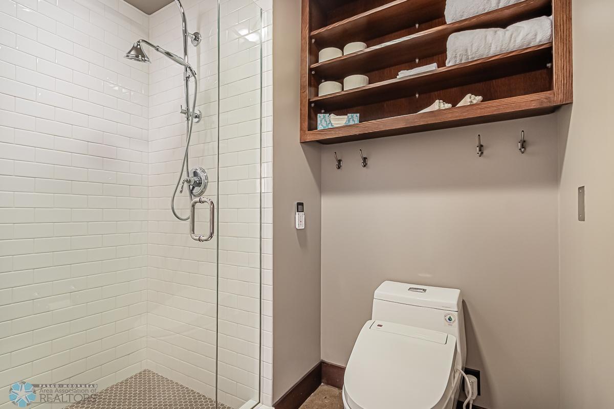 Guest_Bathroom_2.jpg