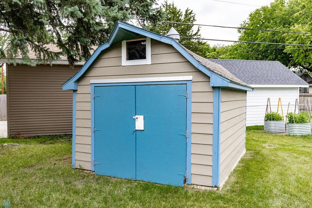 Shed