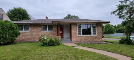 1624 Luella Street N, Saint Paul, MN 55119