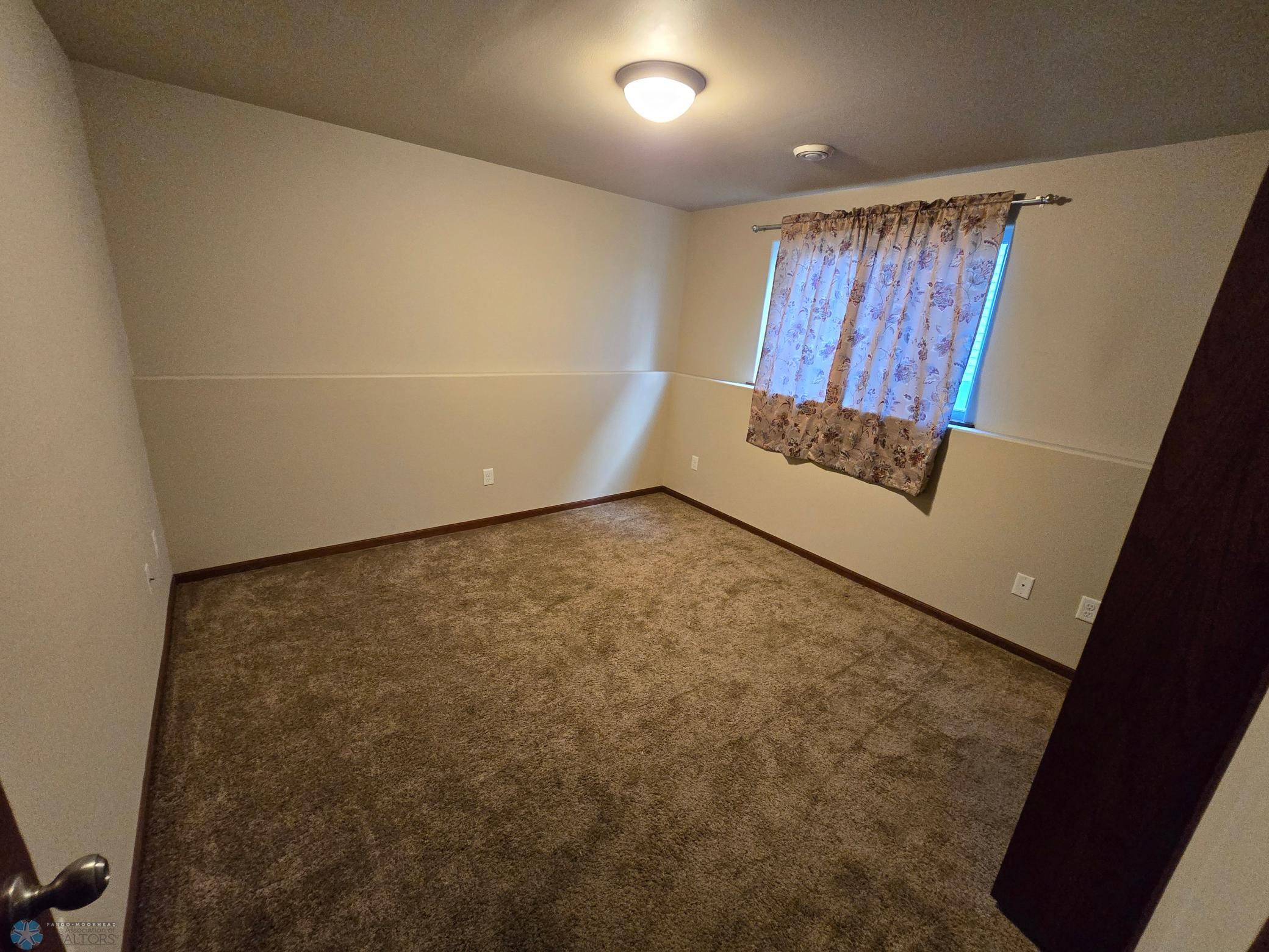 Lower bed 3