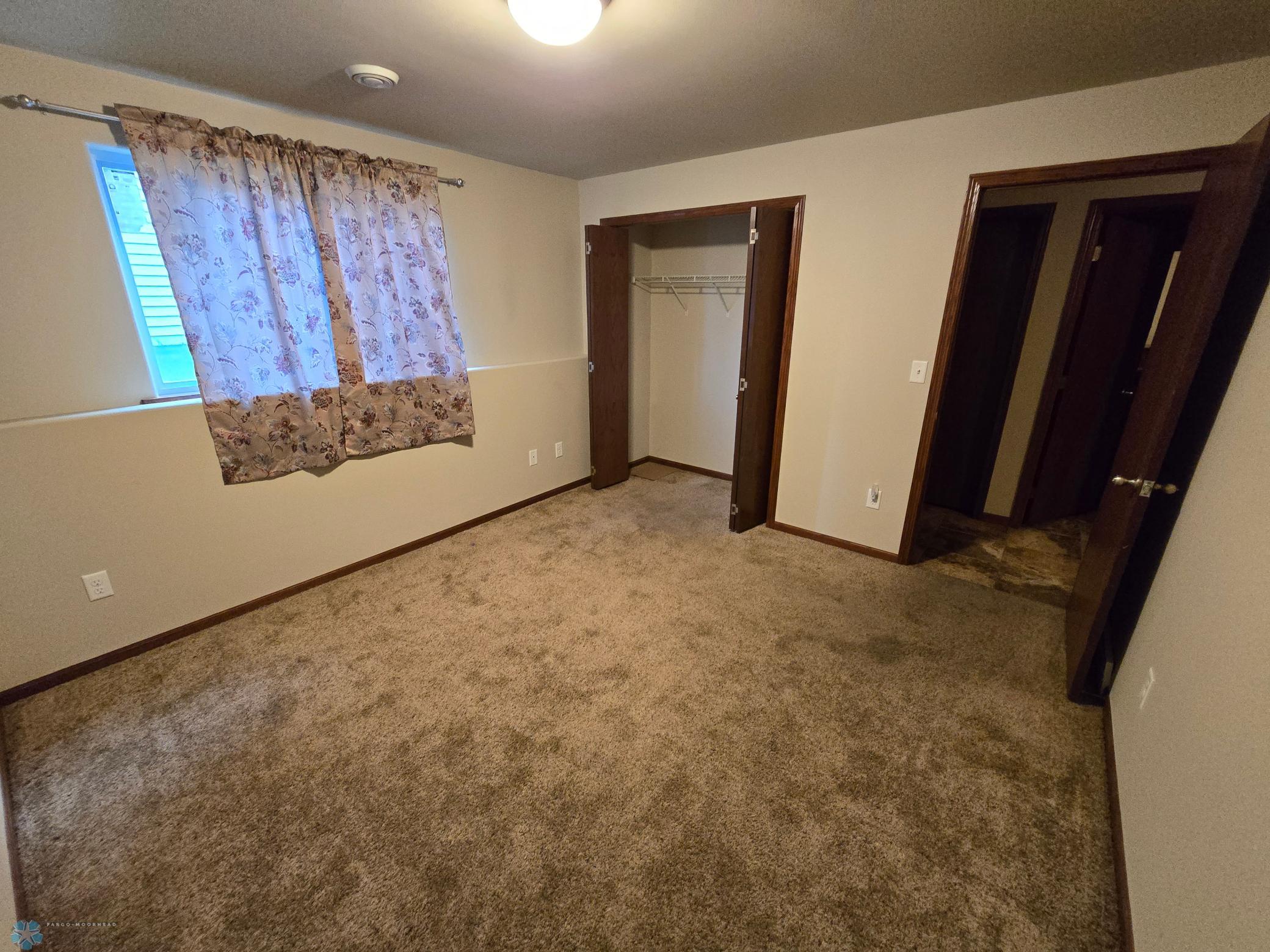 Lower bed 3