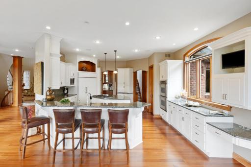 1495 Medina Road, Medina, MN 55356