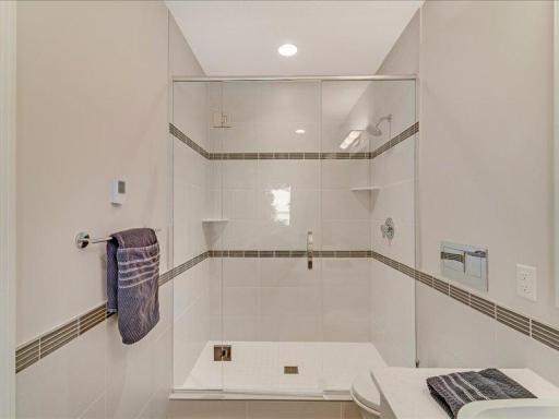 26760 Edgewood Road, Excelsior, MN 55331
