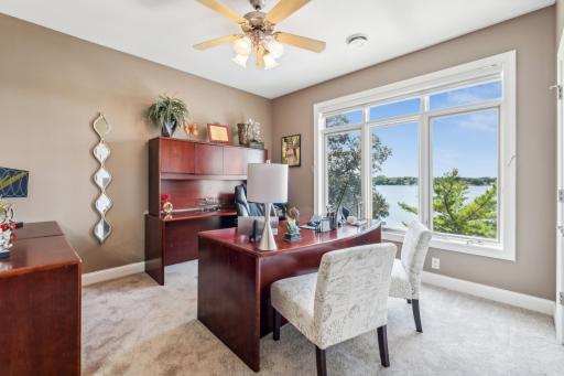 Bedroom 4 Office/Bedroom Overlooking The Lake