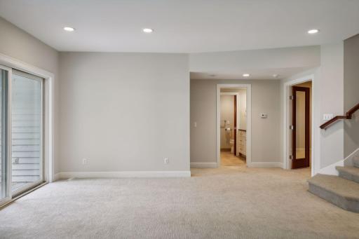 510 Waycliffe Drive N, Wayzata, MN 55391