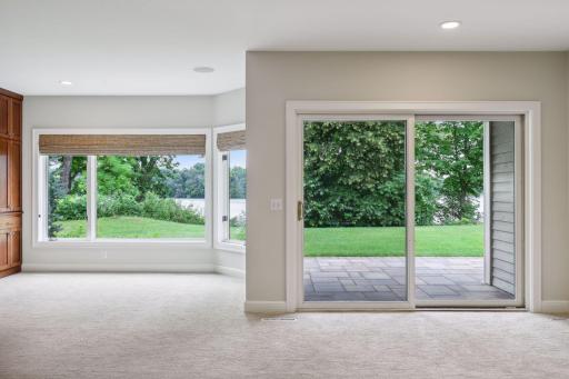 510 Waycliffe Drive N, Wayzata, MN 55391