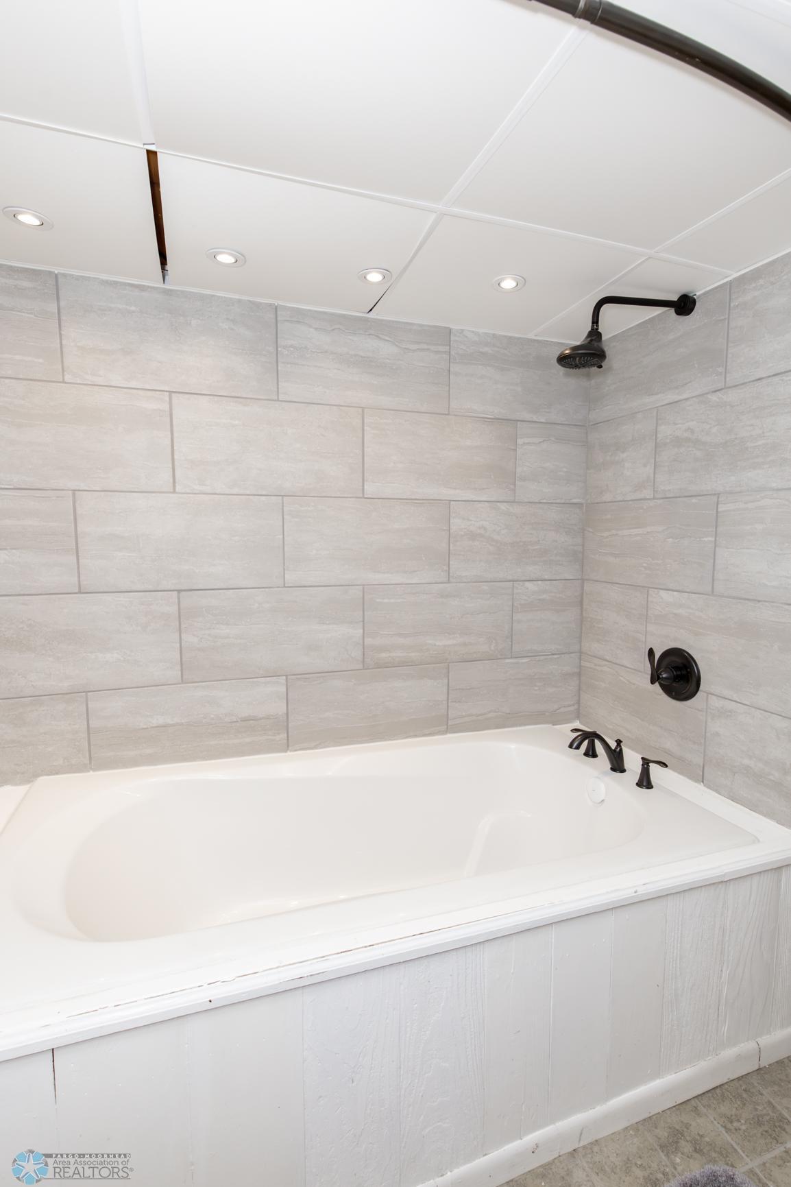 Basement Full Bath 1_2