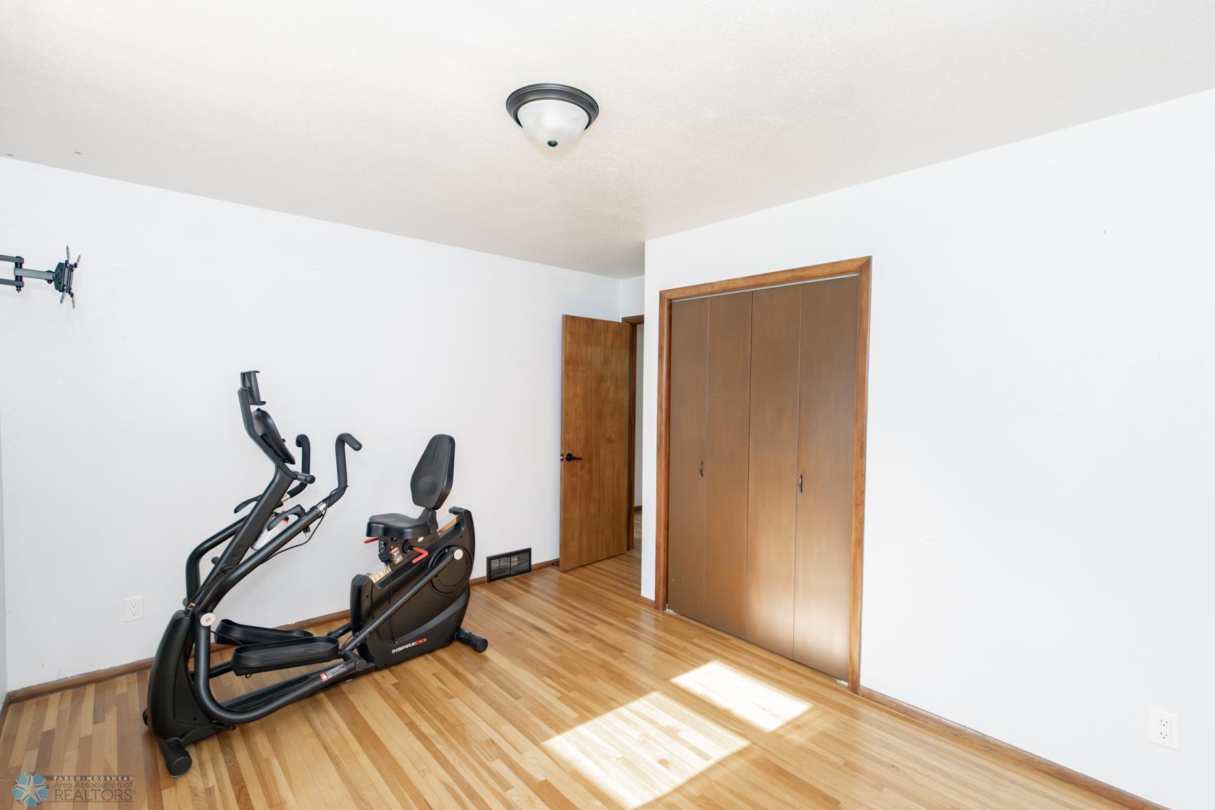 Bedroom2 1_1