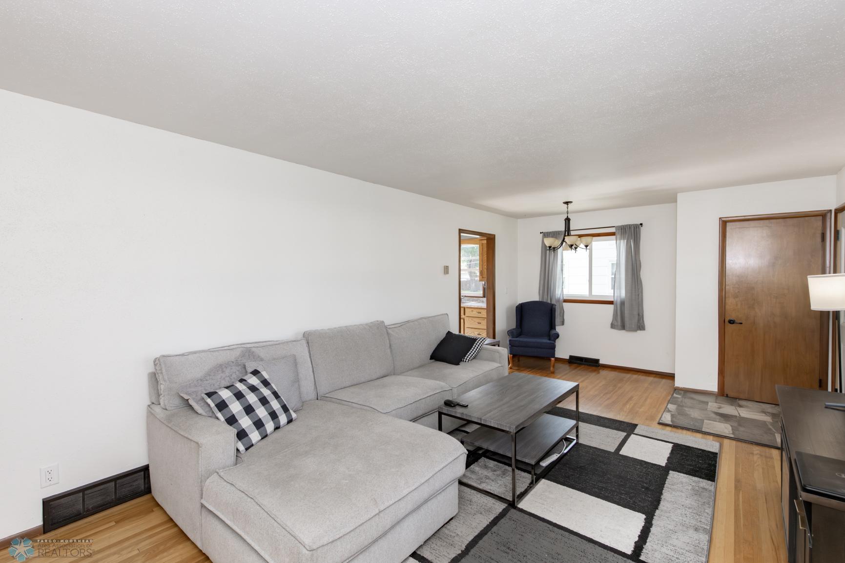 Living Room 1_1