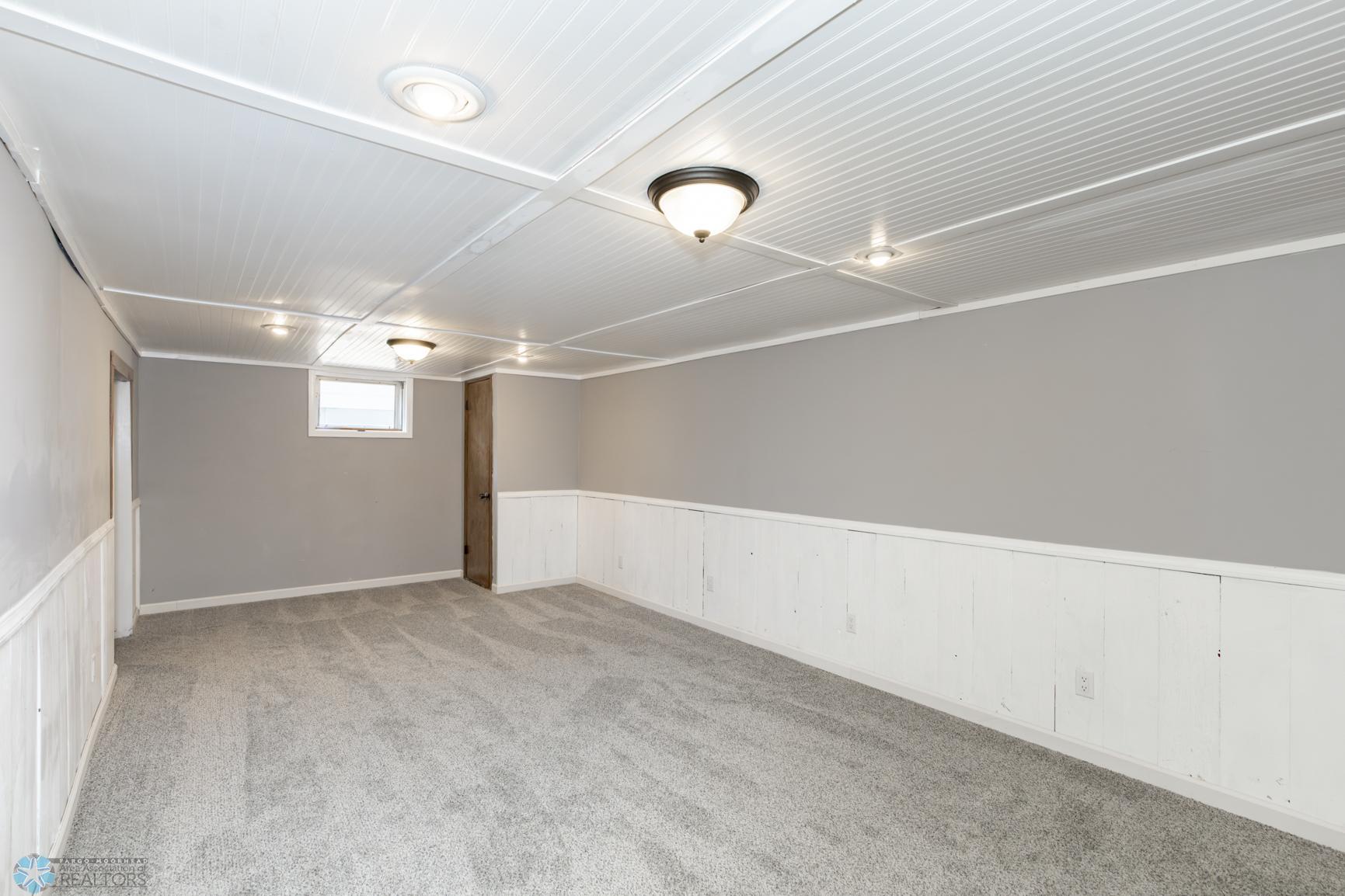 Basement Family Room 1_0