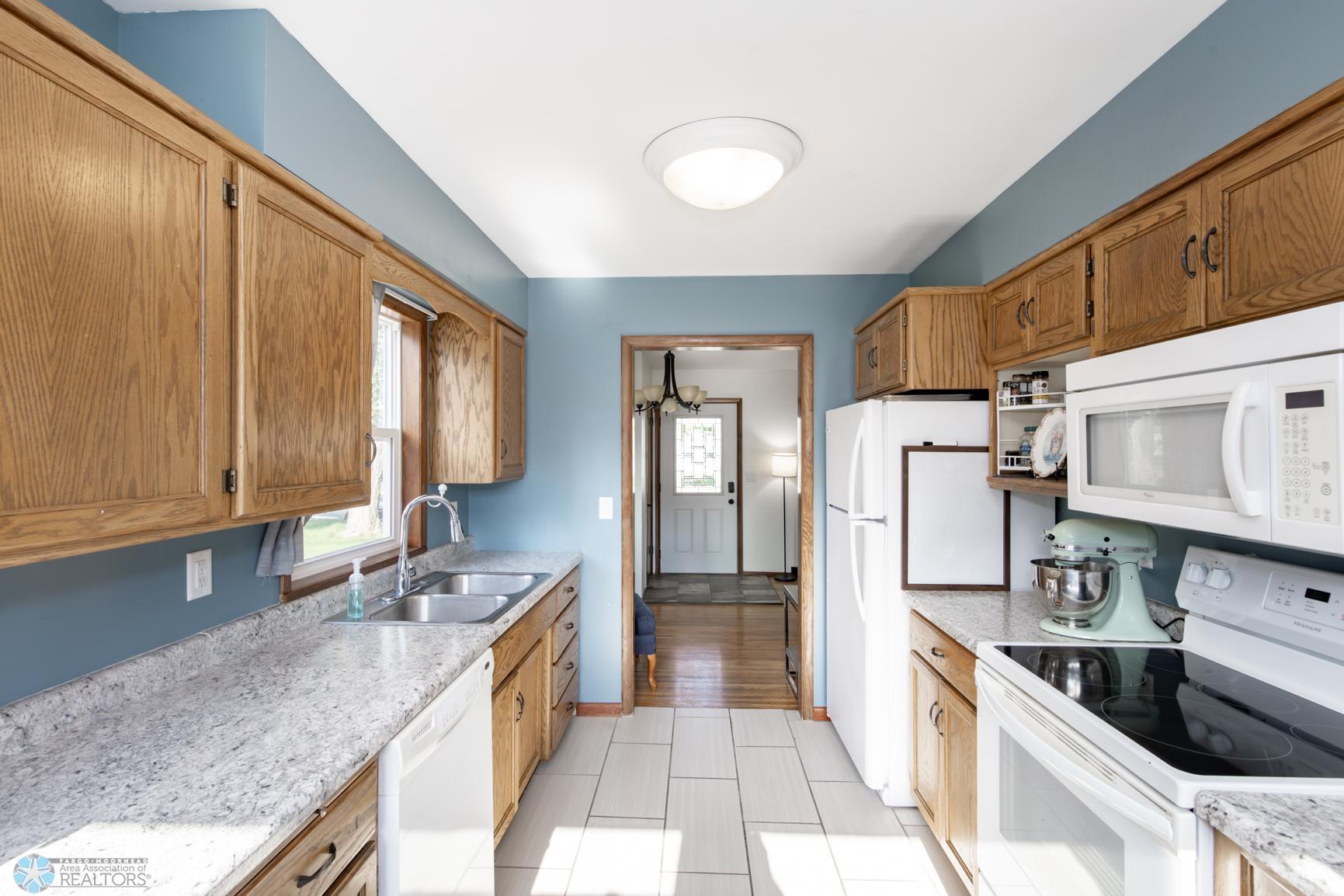 Kitchen 1_2