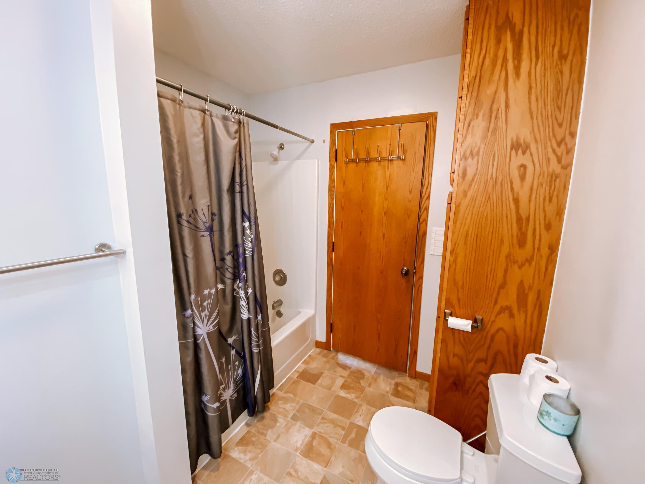 1816- Bathroom