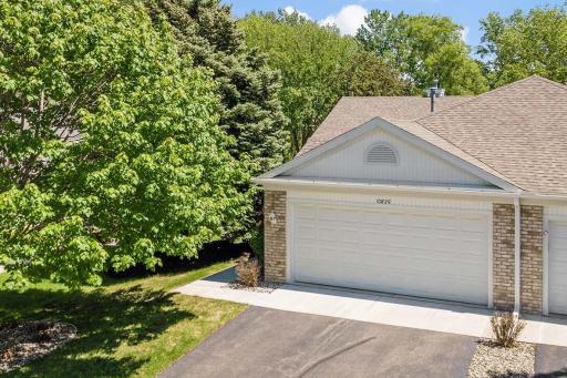 Beautiful one level living in Eden Prairie