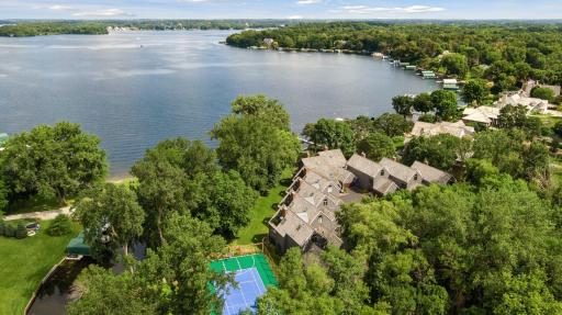 6674 Smithtown Road, Excelsior, MN 55331