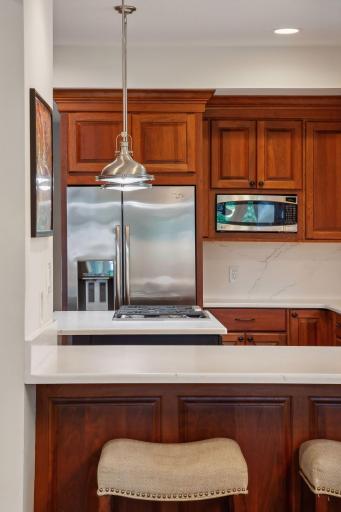 6674 Smithtown Road, Excelsior, MN 55331