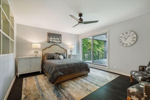 6674 Smithtown Road, Excelsior, MN 55331