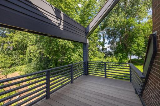 6674 Smithtown Road, Excelsior, MN 55331