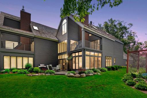 6674 Smithtown Road, Excelsior, MN 55331
