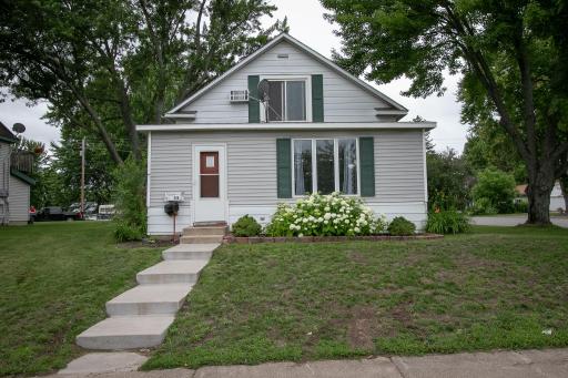 260 Central Avenue N, Milaca, MN 56353