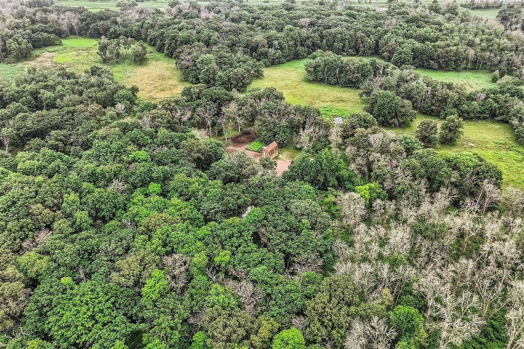 52 acres close to Parks