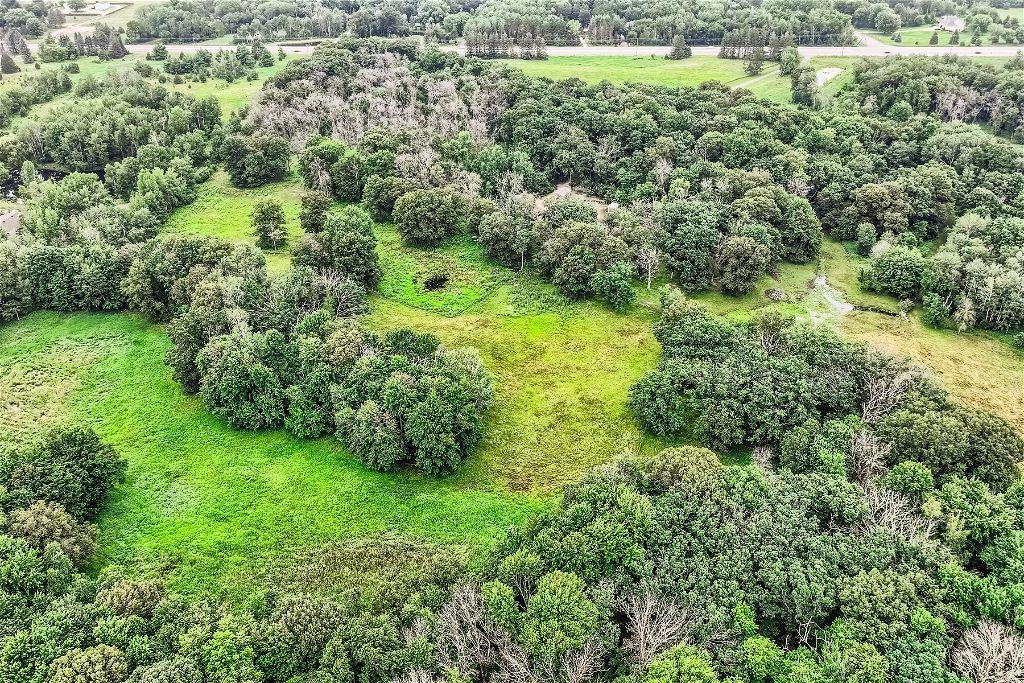 52 acres close to popular Restaurants