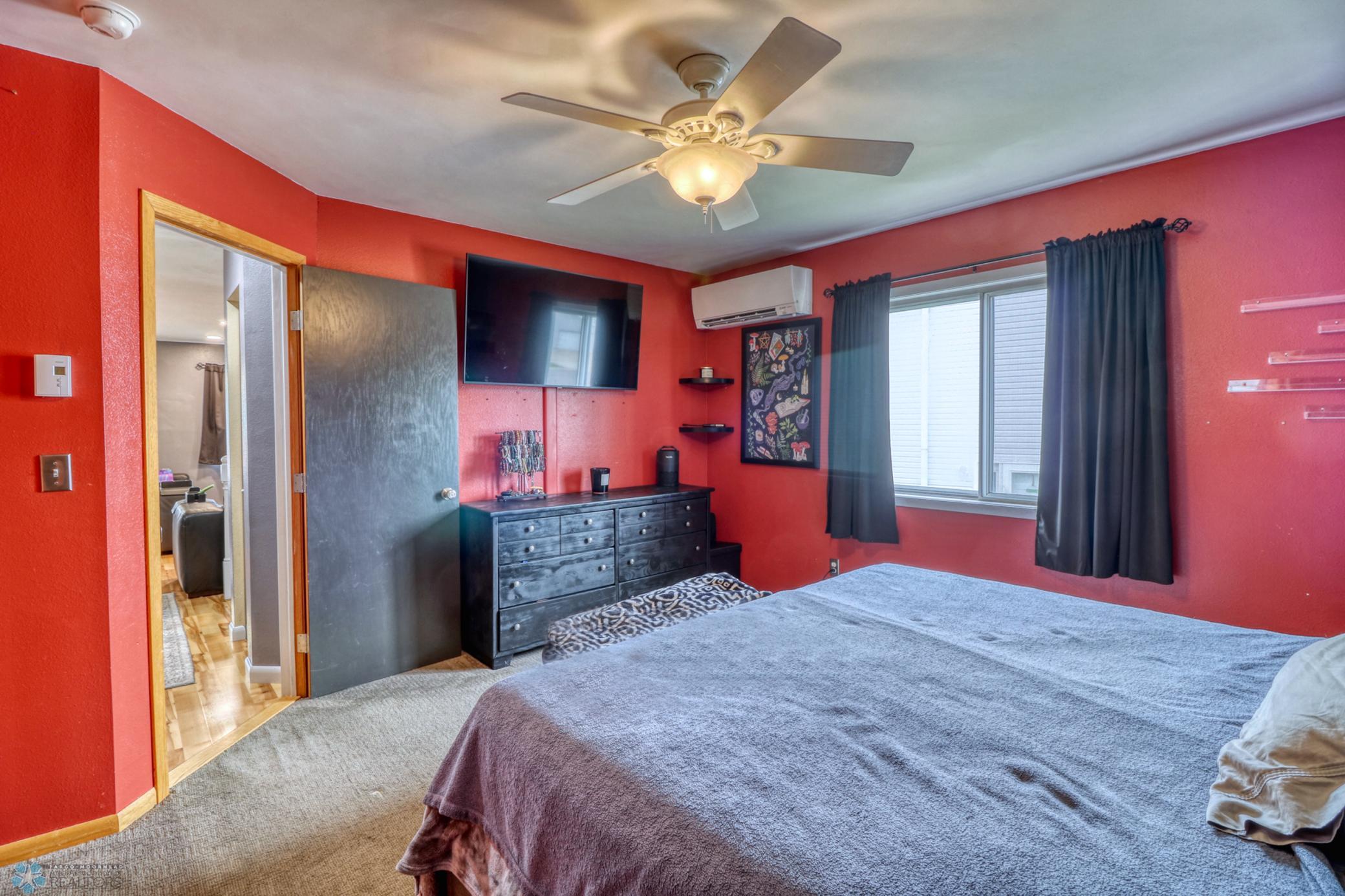 Primary Bedroom1_2.jpg