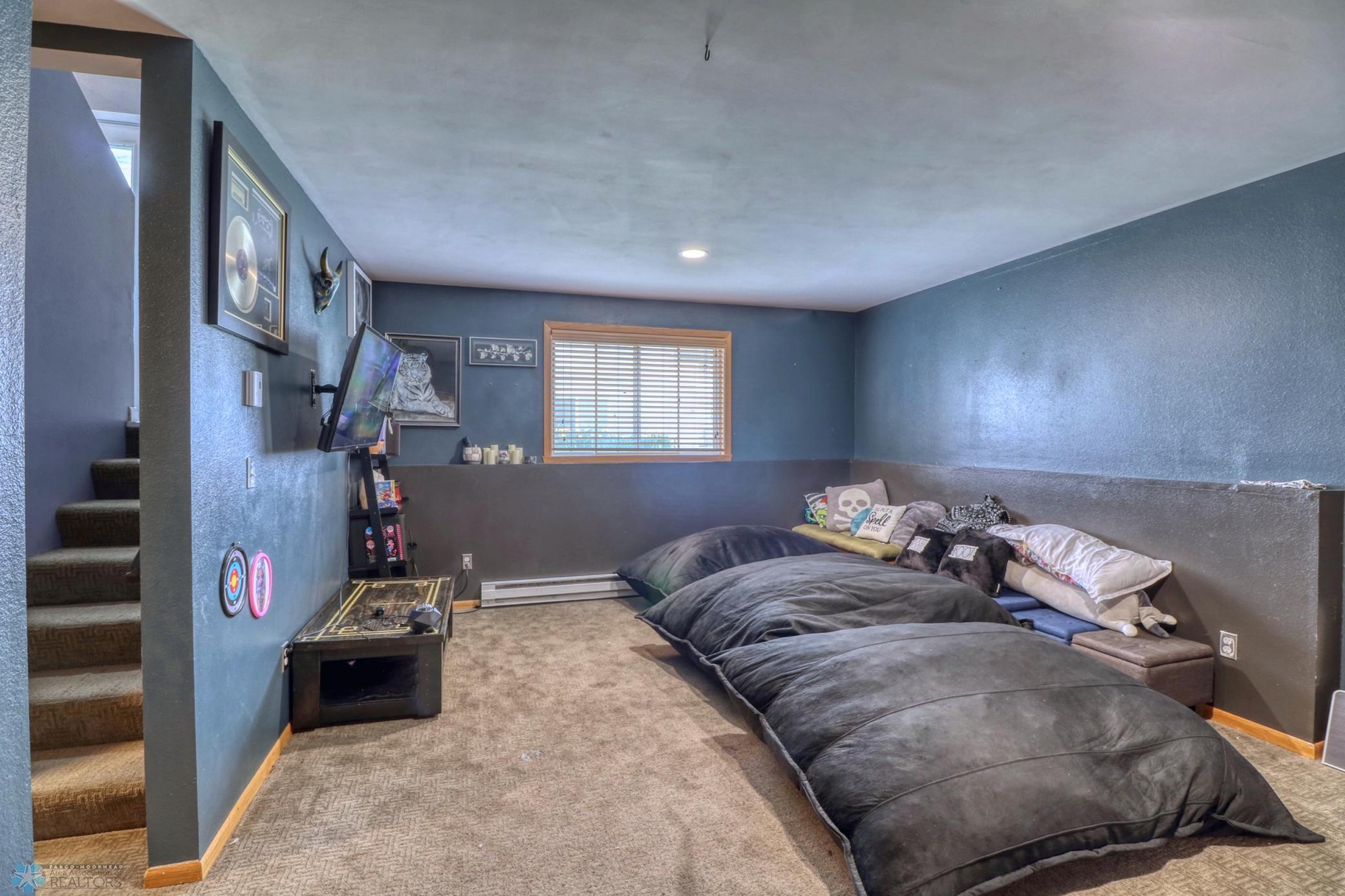 Basement1_1.jpg