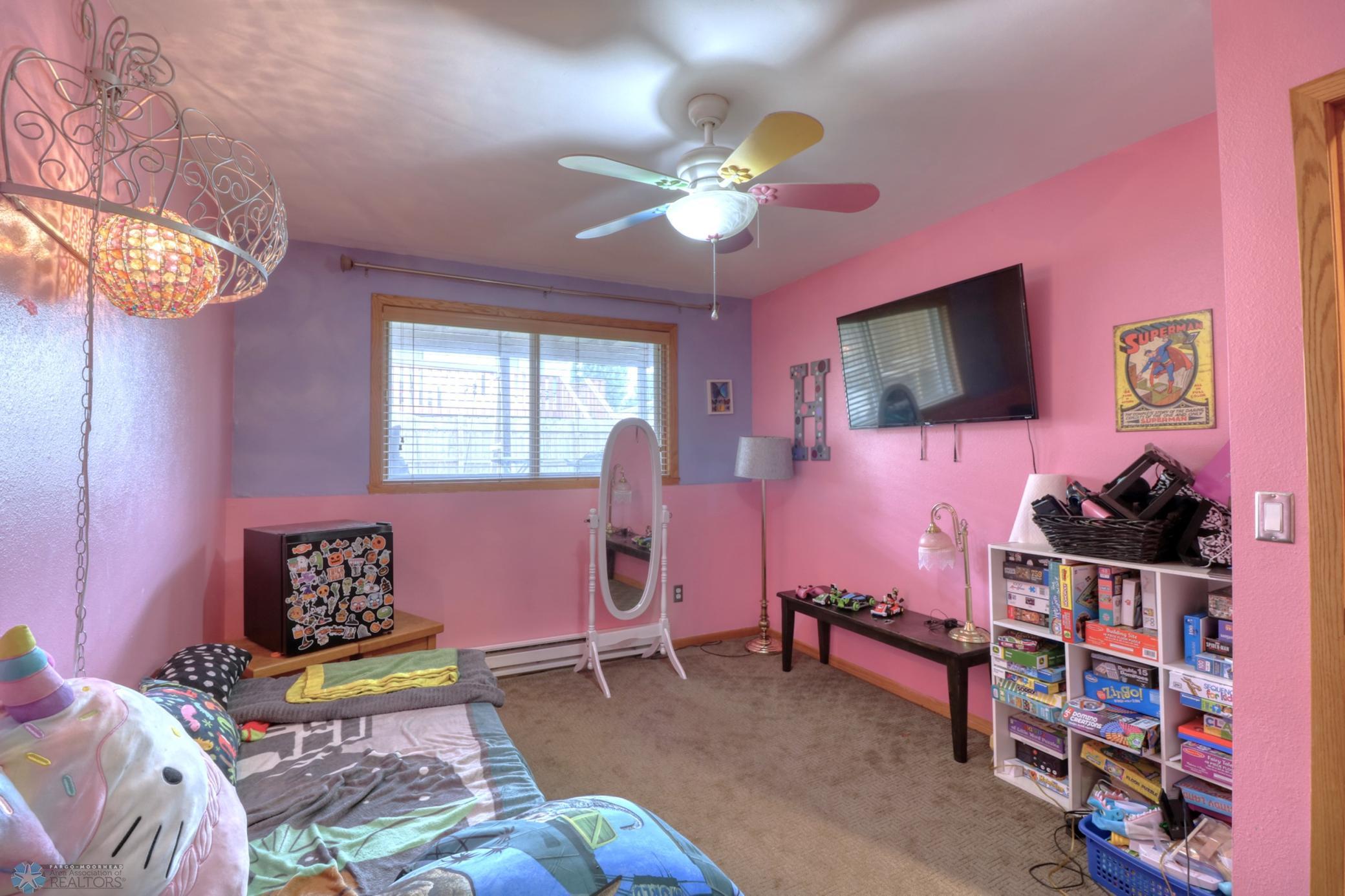 Basement Bedroom2_1.jpg