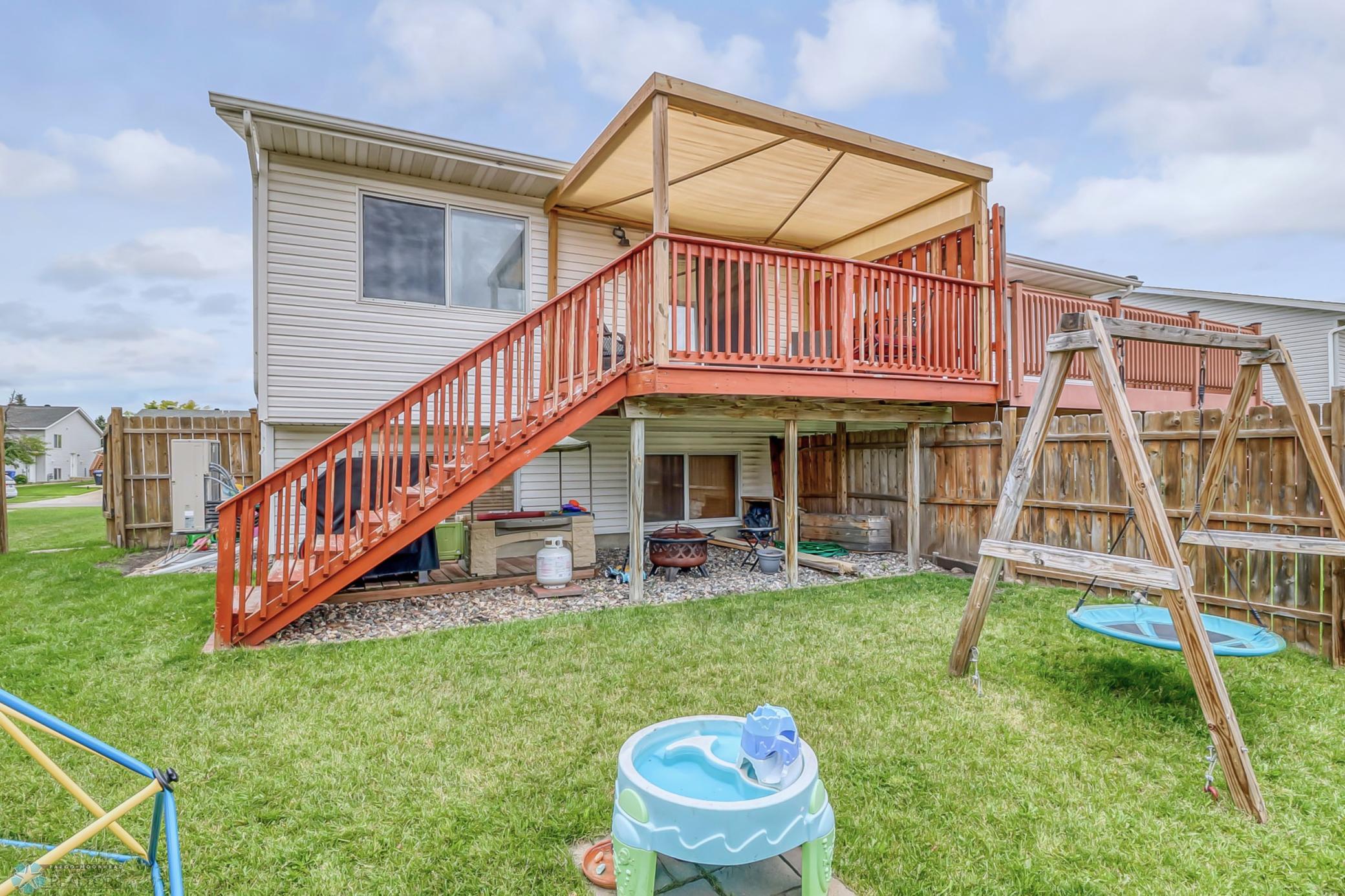 Backyard1_1.jpg