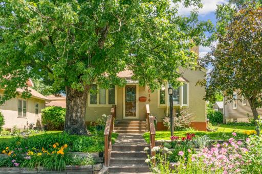 3914 Vincent Avenue N, Minneapolis, MN 55412