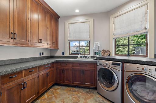 77 Monarch Way, North Oaks, MN 55127