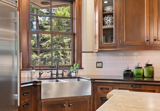 77 Monarch Way, North Oaks, MN 55127