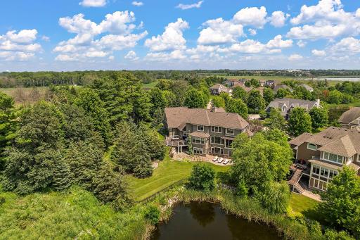 77 Monarch Way, North Oaks, MN 55127