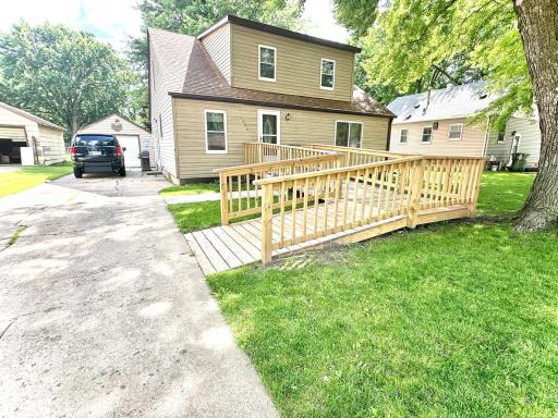 1906 Dover Street, Worthington, MN 56187