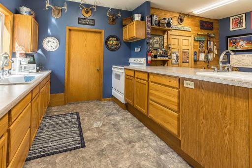 35666 Fawn Oaks Trail, Dent, MN 56528