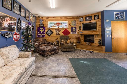 35666 Fawn Oaks Trail, Dent, MN 56528