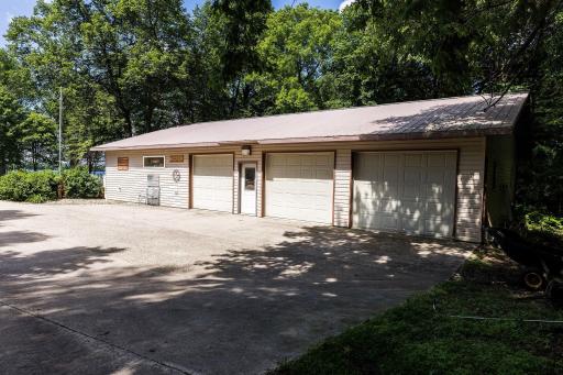35666 Fawn Oaks Trail, Dent, MN 56528