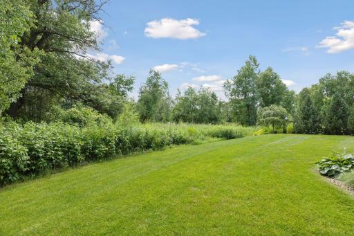 18 Kestrel Court, North Oaks, MN 55127