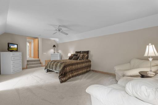 17751 Oakland Drive NE, Andover, MN 55304
