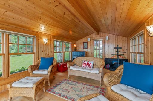 7025 Old Whiskey Road, Pequot Lakes, MN 56472